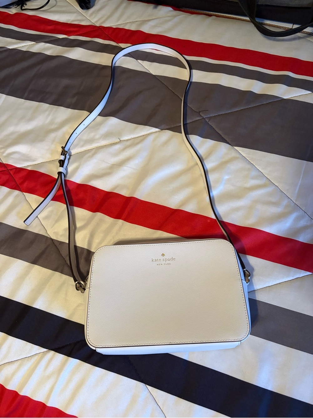 kate spade white leather crossbody camera bag with black trim - Picture 2 of 4